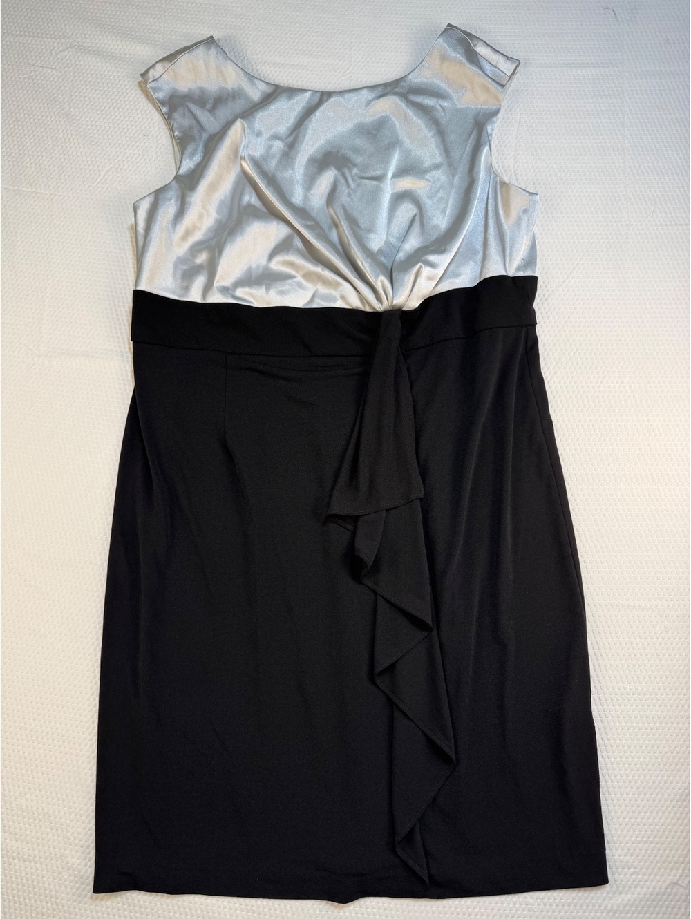 London Times Woman 16W Black Silver Satin Cocktail Dress Ruffle Formal Elegant